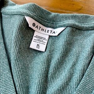 Women's ATHLETA Signature Ribbed Henley Top Long Sleeve V-neck Buttons Green XL